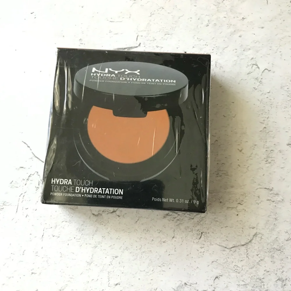 NYX Hydra Touch foundation caramel NIB - Picture 1 of 4